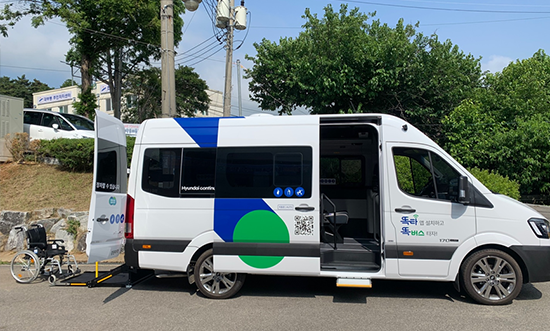 이동케어 버스 휠체어 리프트